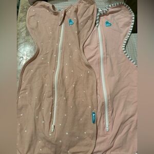 Love to Dream Pink Star & Solid Sleep Swaddle Duo